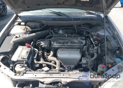 2000 Honda Accord 2.3 Ex from USA, damaged, VIN JHMCG668XYC020984